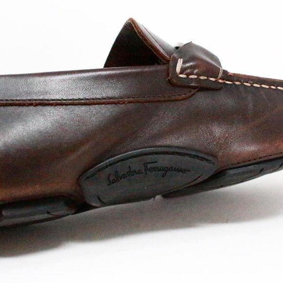 SALVATORE FERRAGAMO #40280 Brown Gancio Leather Loafers (US 8 EU 38) main image 3